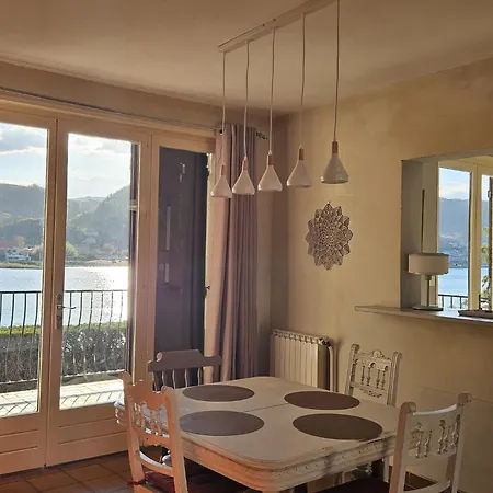 Zac Dans Maison Partagee Au Bord Du Rhone Bed and Breakfast *