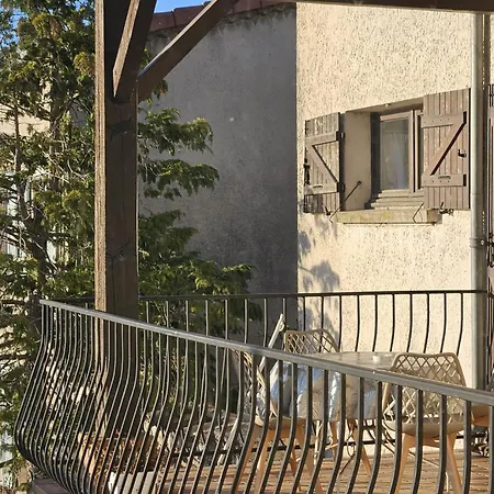 Zac's Room, Au Bord Du Rhône, Privée * Sablons (Drome)