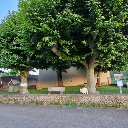 Couette-café Zac's Room, Au Bord Du Rhône, Privée Sablons (Drome)